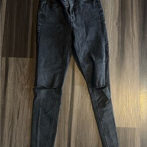 Women's Black Skinny Jeans